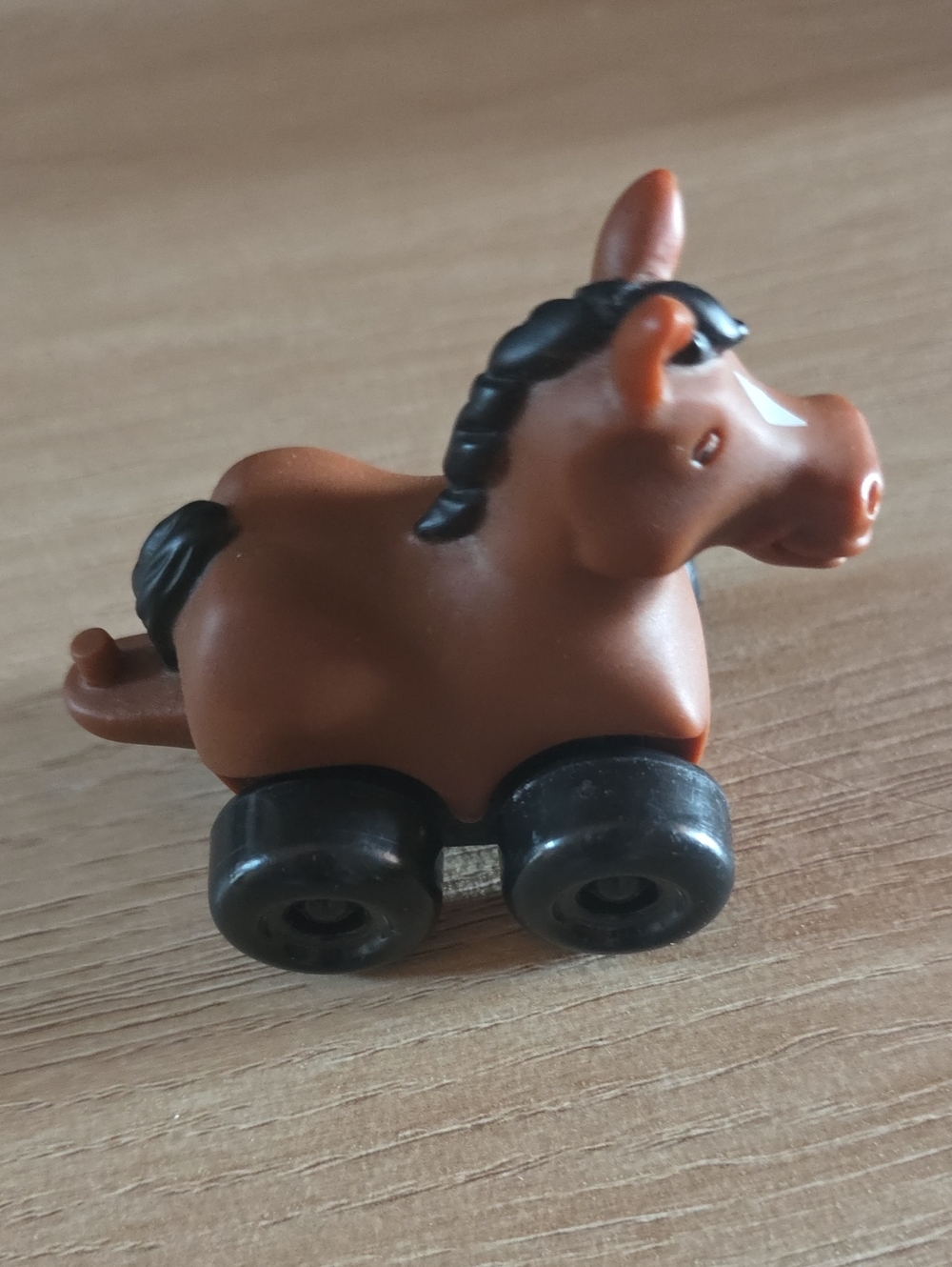 Vintage 2003 ERTL John Deere First Fun Farm Brown Horse Rolling Toy